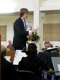 Brent Stewart conducting